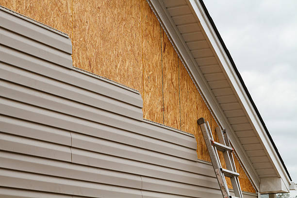 Professional Siding technician working in California, MD
